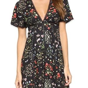 FOUND ISO Alice + Olivia Amara garden floral dress